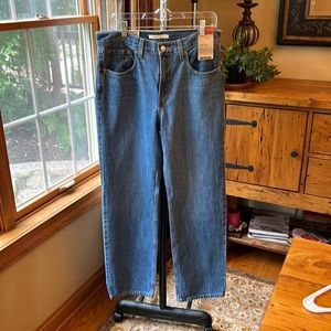 Levi’s Mid Rise Low Pro Straight Leg Jeans 30 size 10 medium blue *NWT